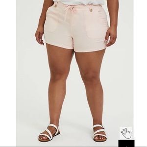 Torrid 16 linen blend shorts
